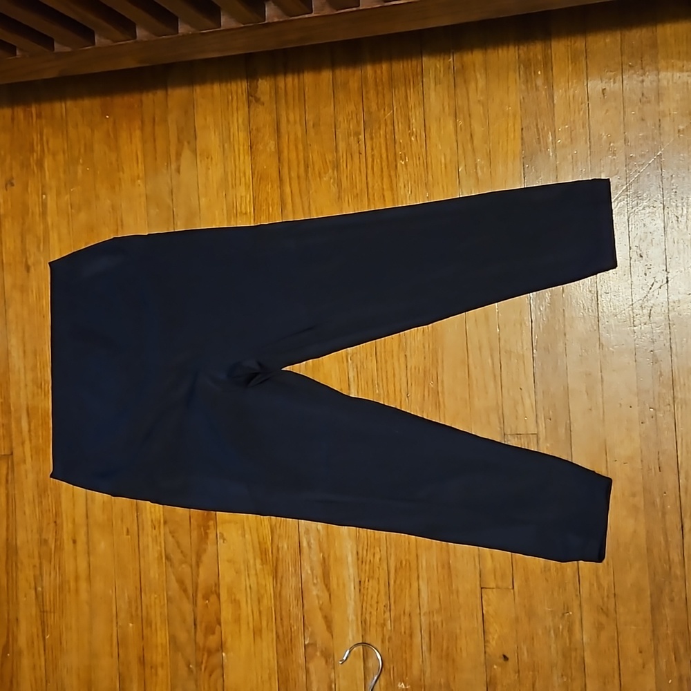 Zyia black leggings with pockets